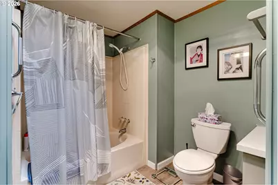 1800 Lakewood Ct #140, Eugene, OR 97402 - Photo 14