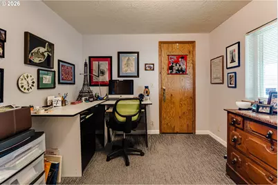 1800 Lakewood Ct #140, Eugene, OR 97402 - Photo 16