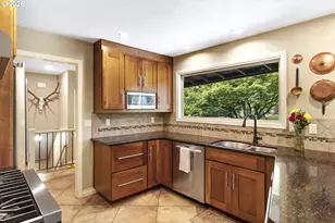 17907 S Edgewood Ln, Oregon City, OR 97045 - Photo 12