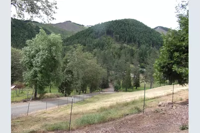 375 Jordan Creek Rd, Riddle, OR 97469 - Photo 34