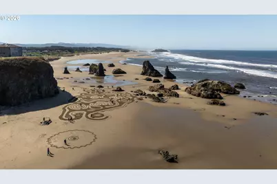 1950 Beach Loop Dr SW, Bandon, OR 97411 - Photo 12