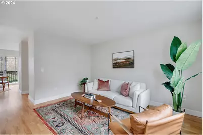 6748 N Pittsburg Ave, Portland, OR 97203 - Photo 12