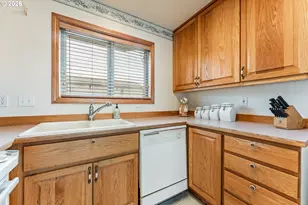 2413 NW Oceania Dr, Waldport, OR 97394 - Photo 12