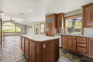 3465 Three Mile Rd, The Dalles, OR 97058 - Photo 6