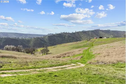 3465 Three Mile Rd, The Dalles, OR 97058 - Photo 20