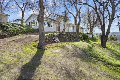 3465 Three Mile Rd, The Dalles, OR 97058 - Photo 2