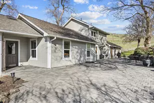 3465 Three Mile Rd, The Dalles, OR 97058 - Photo 4