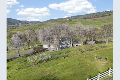 3465 Three Mile Rd, The Dalles, OR 97058 - Photo 1