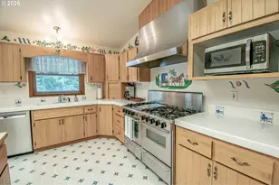 2690 Bear Creek Rd, Cottage Grove, OR 97424 - Photo 14
