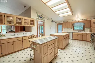 2690 Bear Creek Rd, Cottage Grove, OR 97424 - Photo 14