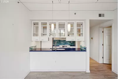 1132 SW 19th Ave #512, Portland, OR 97205 - Photo 6