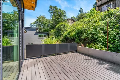 51 Sherman Ave, Hood River, OR 97031 - Photo 8