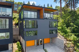 51 Sherman Ave, Hood River, OR 97031 - Photo 1
