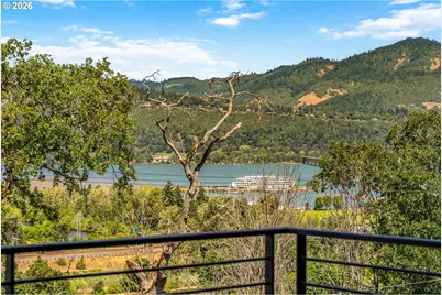 51 Sherman Ave, Hood River, OR 97031 - Photo 6