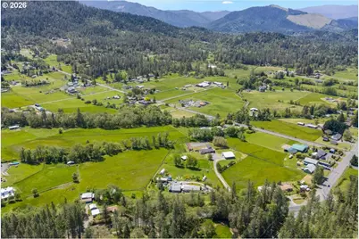 2447 Stringer Gap Rd, Grants Pass, OR 97527 - Photo 28