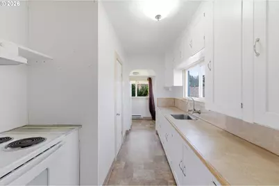 800 Oakhill Ave SE, Salem, OR 97302 - Photo 8