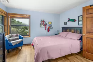 557 NW 54th St, Newport, OR 97365 - Photo 24