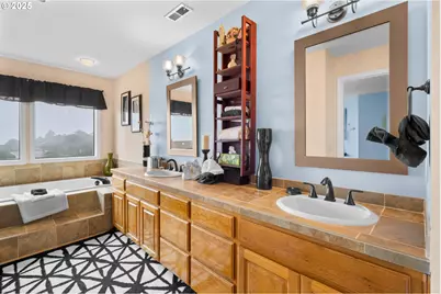 557 NW 54th St, Newport, OR 97365 - Photo 30