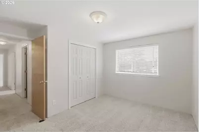 196 Nadine Ln, Central Point, OR 97502 - Photo 32