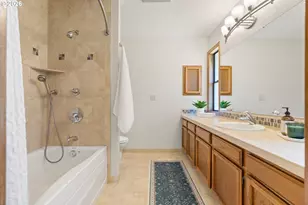 6010 SW Texas Ct, Portland, OR 97219 - Photo 24