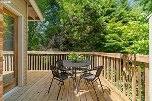 6010 SW Texas Ct, Portland, OR 97219 - Photo 32