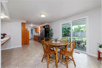 13260 SW Evergreen St, Beaverton, OR 97005 - Photo 8