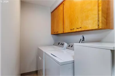 13260 SW Evergreen St, Beaverton, OR 97005 - Photo 20
