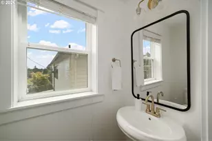 7515 SW Capitol Hwy, Portland, OR 97219 - Photo 14
