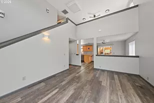 187 N View Dr, Roseburg, OR 97470 - Photo 8
