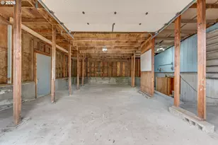 6802 SW Canyon Rd, Portland, OR 97225 - Photo 34