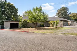 6802 SW Canyon Rd, Portland, OR 97225 - Photo 2