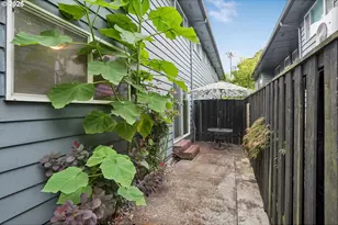 1824 NE Wasco St, Portland, OR 97232 - Photo 24