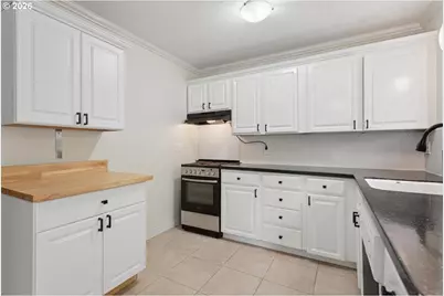 1824 NE Wasco St #4, Portland, OR 97232 - Photo 10
