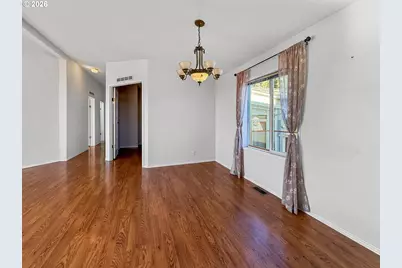 98603 Camellia Dr, Brookings, OR 97415 - Photo 16