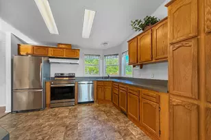 98603 Camellia Dr, Brookings, OR 97415 - Photo 8