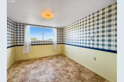 98603 Camellia Dr, Brookings, OR 97415 - Photo 34