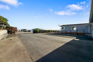 98603 Camellia Dr, Brookings, OR 97415 - Photo 42