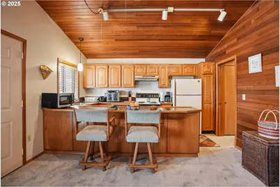 19609 NE Marine Dr #C-4, Portland, OR 97230 - Photo 12