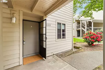 10303 SW Trapper Ter, Beaverton, OR 97008 - Photo 4