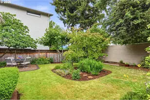 2747 NE Schuyler St, Portland, OR 97212 - Photo 44