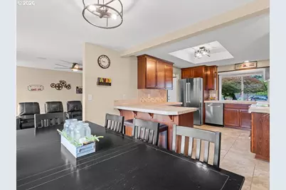 940 NE Baldwin St, Hillsboro, OR 97124 - Photo 10