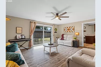 940 NE Baldwin St, Hillsboro, OR 97124 - Photo 16