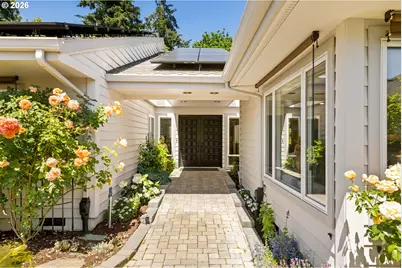 32475 SW Lake Point Ct, Wilsonville, OR 97070 - Photo 2