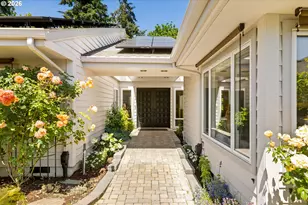 32475 SW Lake Point Ct, Wilsonville, OR 97070 - Photo 2