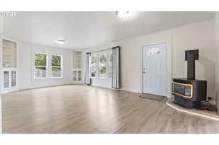 1735 N Elm St, Coquille, OR 97423 - Photo 6