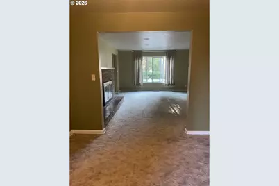 766 W Union St, Roseburg, OR 97471 - Photo 10
