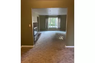 766 W Union St, Roseburg, OR 97471 - Photo 10