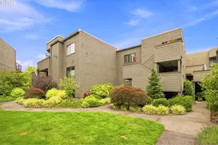 5620 S Riverside Ln, Portland, OR 97239 - Photo 6