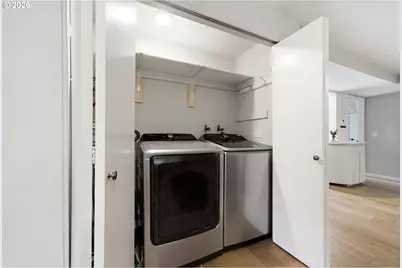 5620 S Riverside Ln #1, Portland, OR 97239 - Photo 24