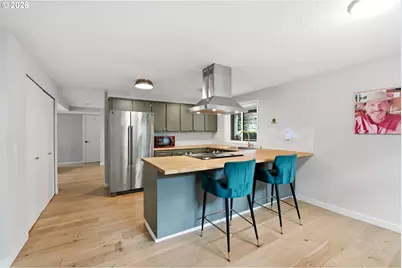 5620 S Riverside Ln #1, Portland, OR 97239 - Photo 18